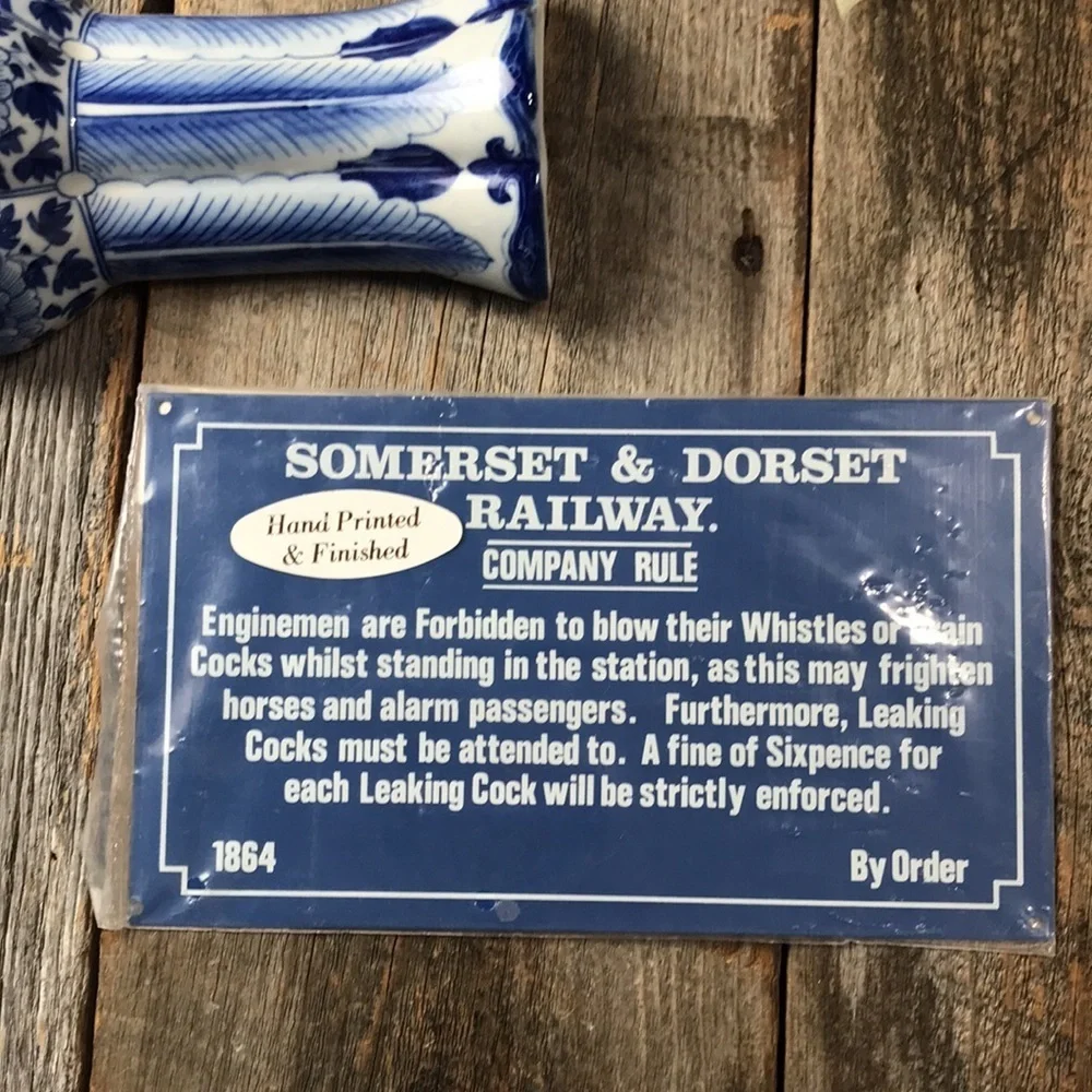 Vintage British Replica Signs - Four Total - Picture 4 of 10